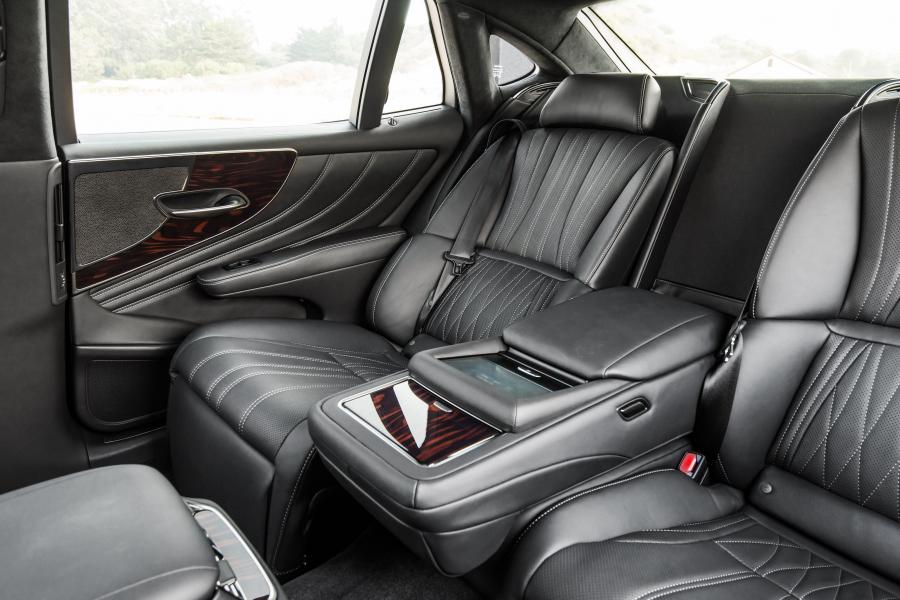 Интерьер Lexus LS500 2017 года  (NA) (фото 63 из 67)